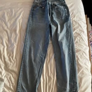 American Eagle Baggy Mom Jeans Size 10 Short